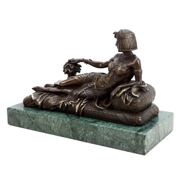 cleopatra bronze sculpture