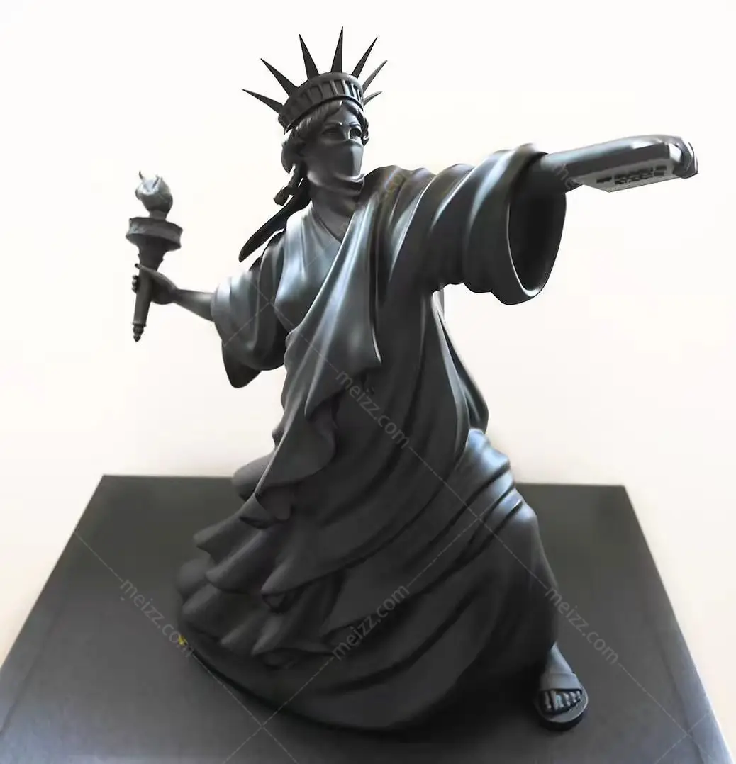 statue of liberty throwing torch
