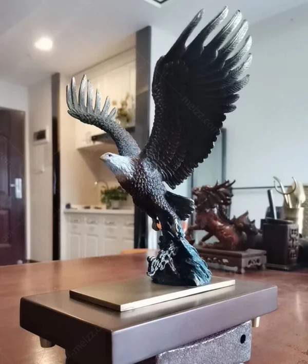 eagle metal sculpture