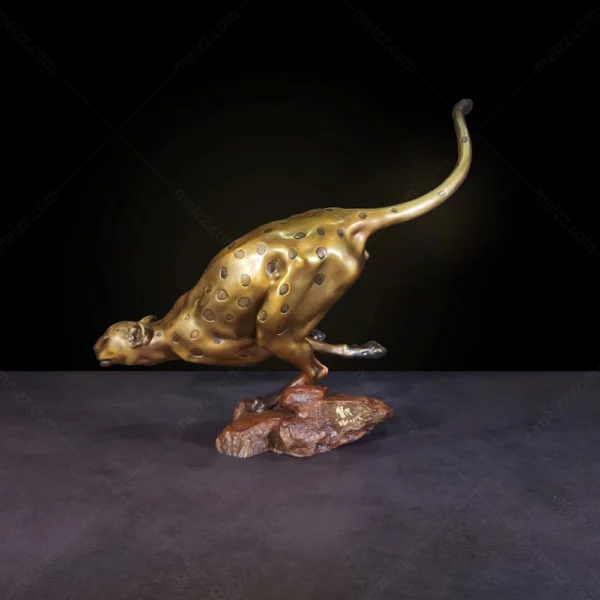 leopard bronze sculpture