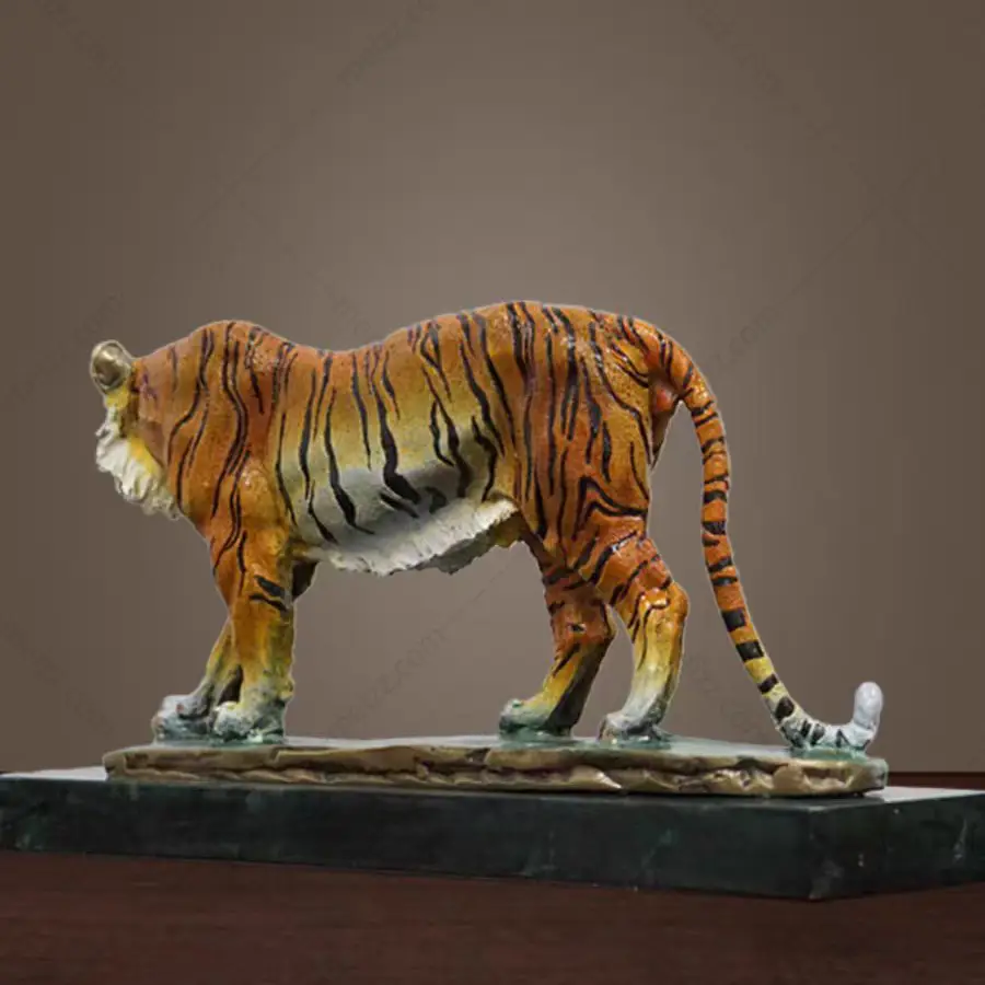 realistic tiger statue
