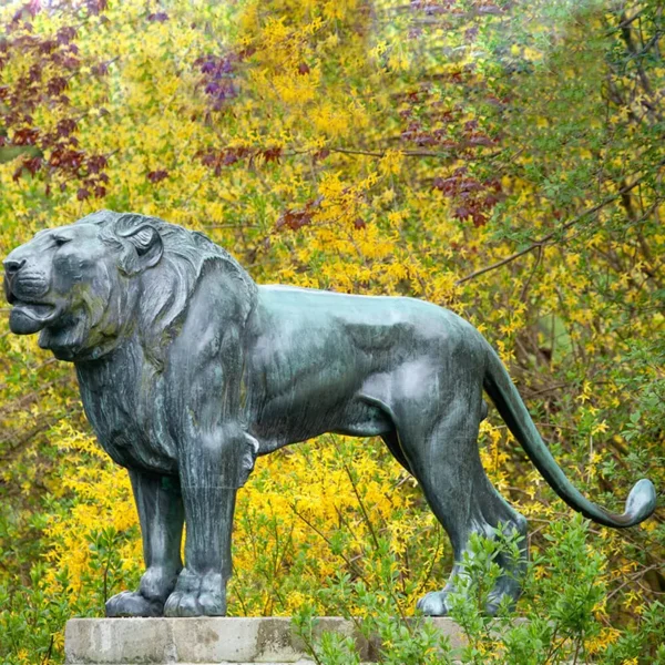 lion sculpture for garden