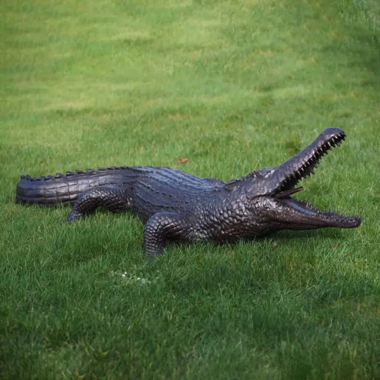 crocodile garden statue