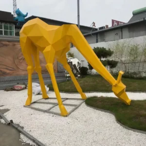 large giraffe garden statue