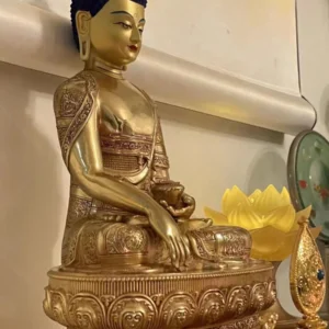 Sakyamuni Buddha statue
