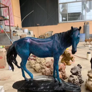 modern horse sculpture