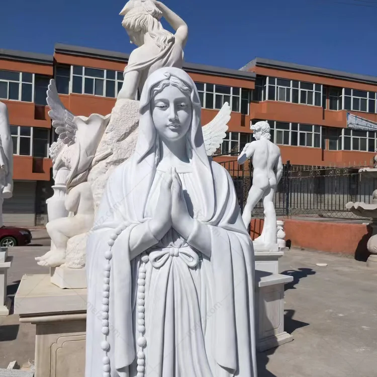 praying woman statue 