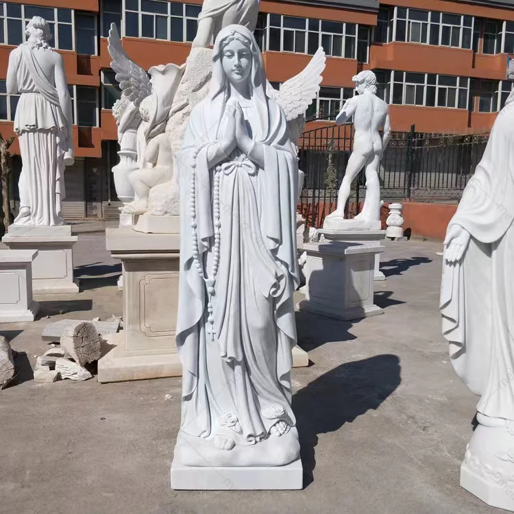 praying woman statue 