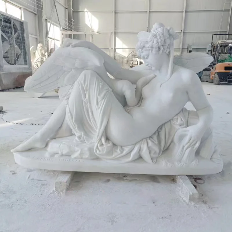 leda and the swan statue