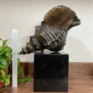 conch shell sculpture
