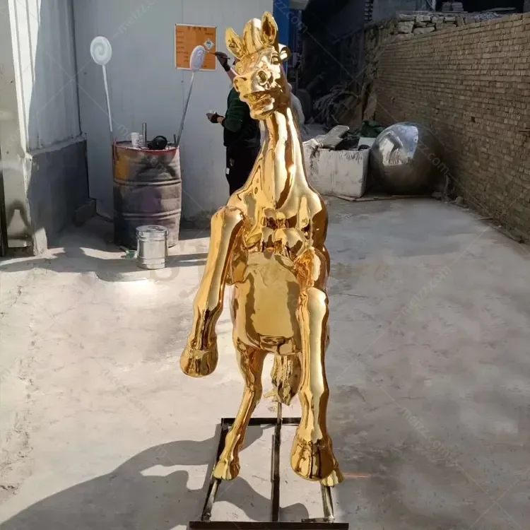 gold horse sculpture