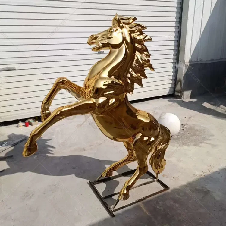 gold horse sculpture