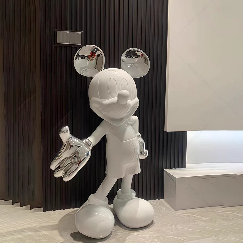 Sculpture Mickey Mouse