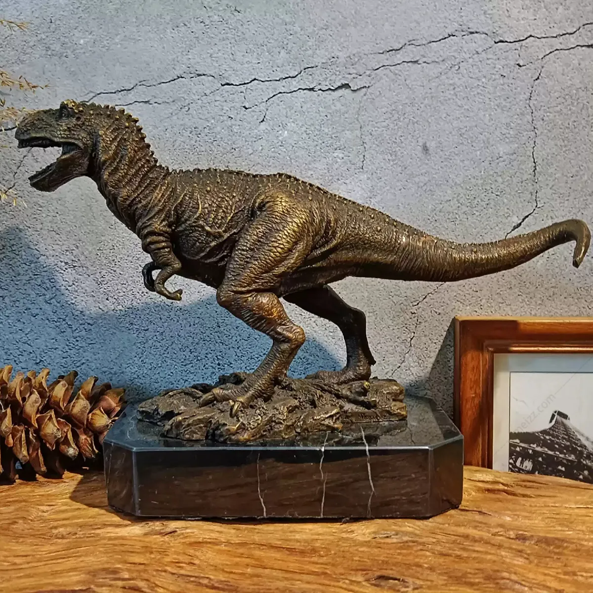 Tyrannosaurus Rex Statue
