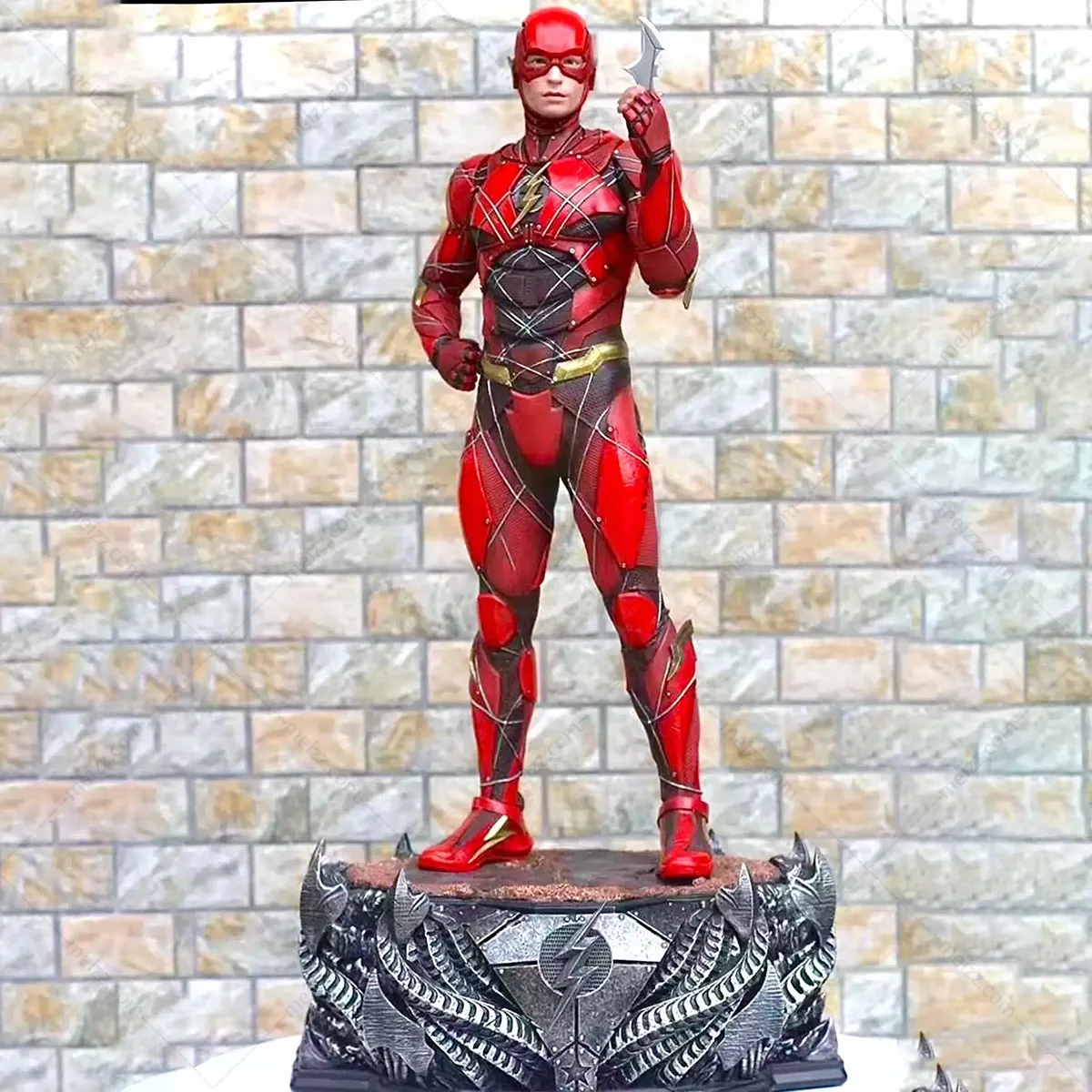 the flash collectible statue