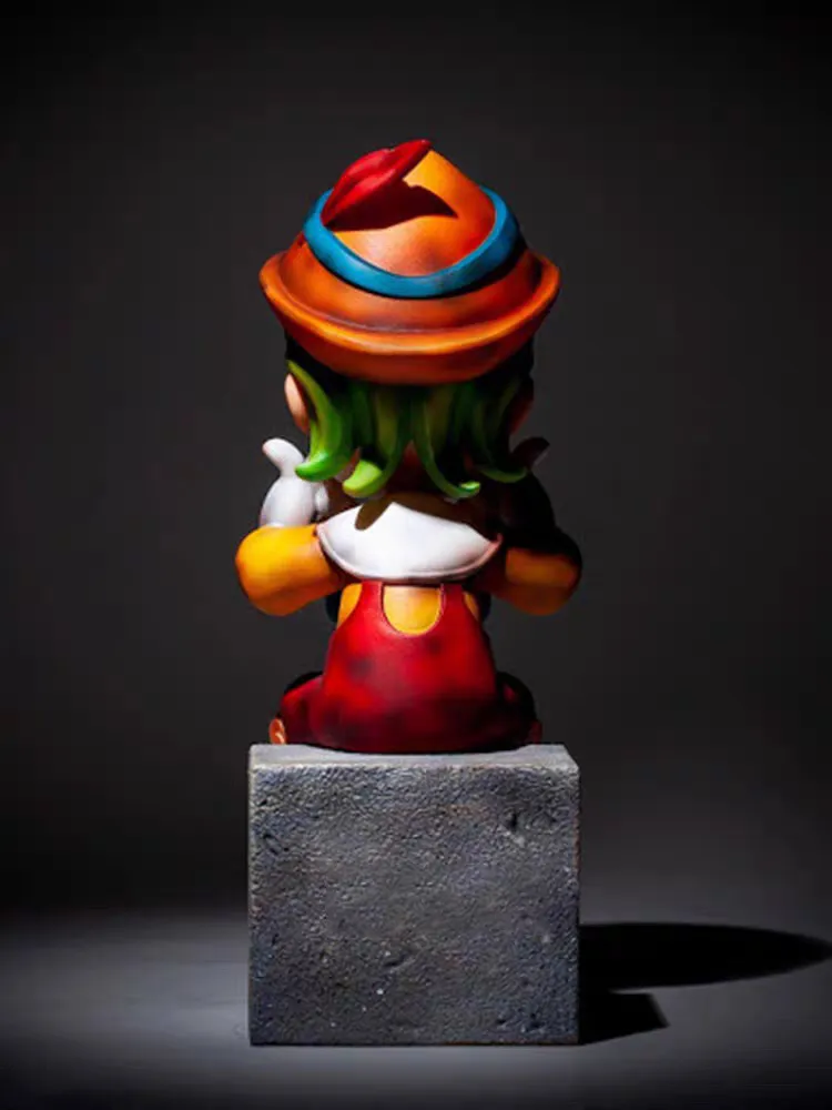 pinocchio sculpture