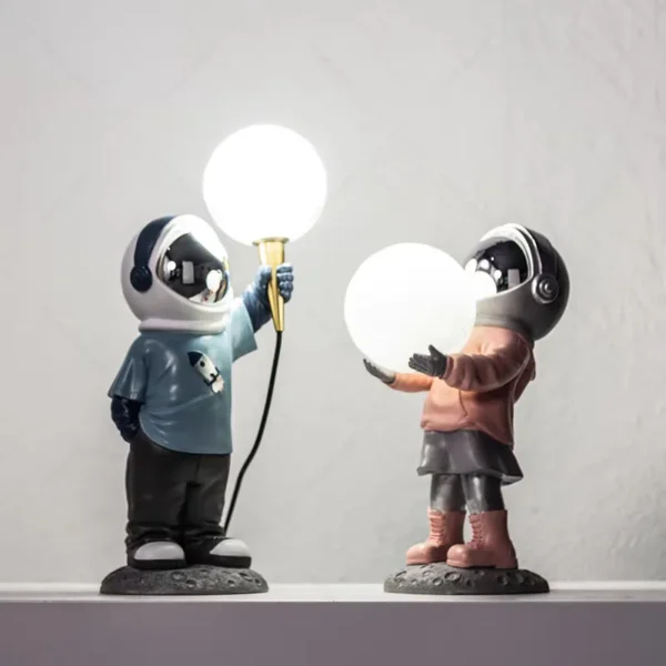 astronaut moon lamp