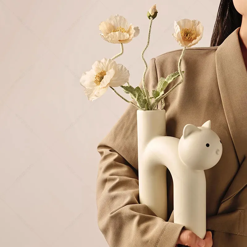 cat shaped vase