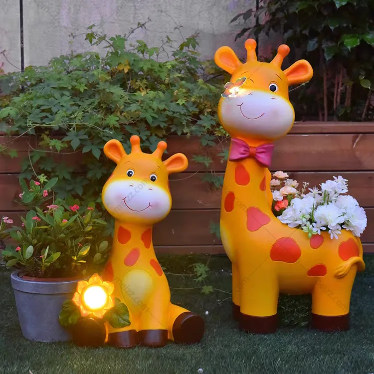 giraffe plant pot