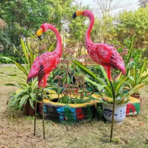 solar flamingo garden light