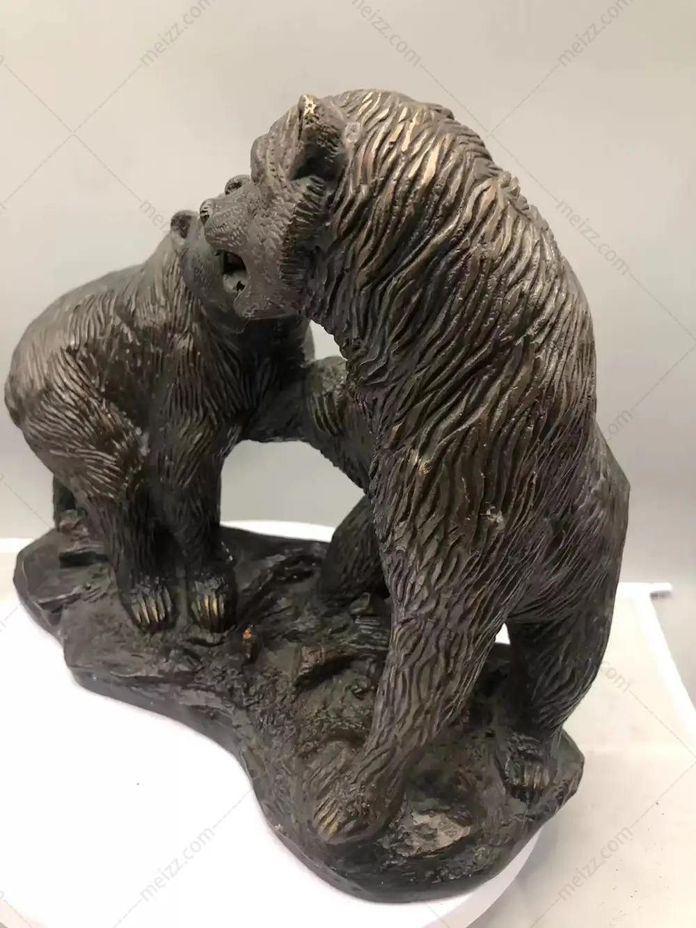 bear bronze statue