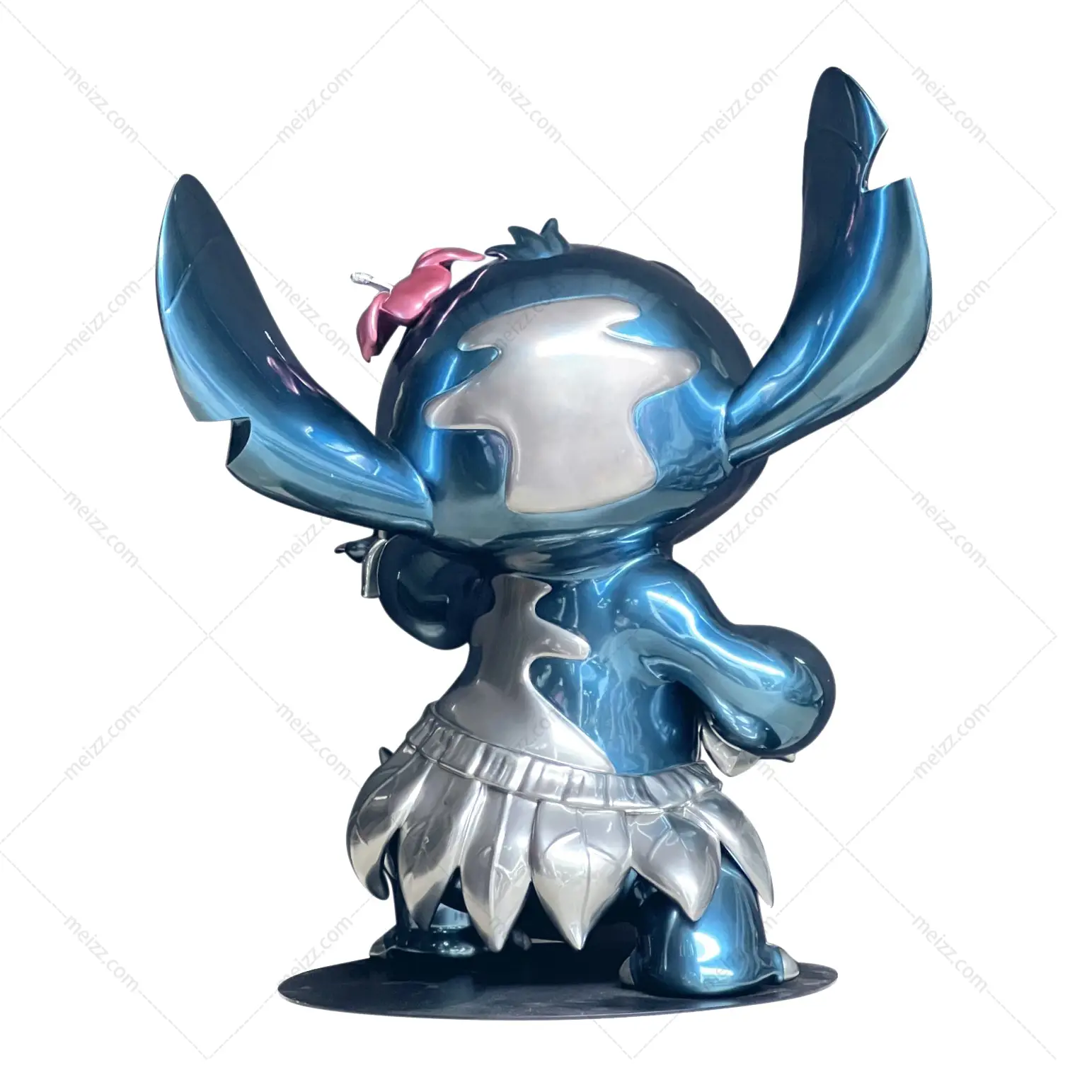 life size stitch statue