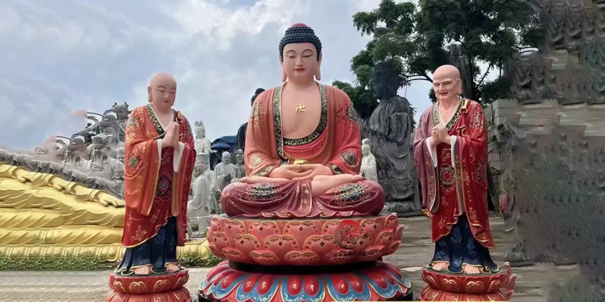 What Are The Three Treasures of Buddhism