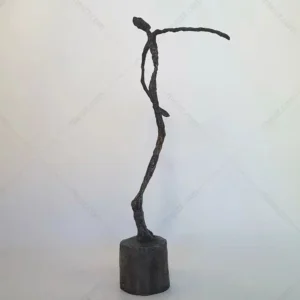 falling man statue